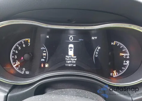 2020 Jeep Grand Cherokee Altitude 4X4 z USA, uszkodzony, nr VIN 1C4RJFAG8LC388844